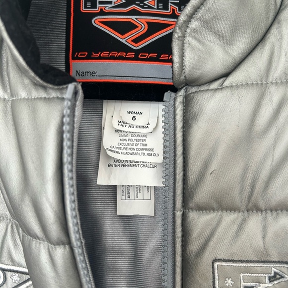 FXR Glam Girl Puff Jacket – Stylish & Warm in Silver! Size 6 - Picture 3 of 7